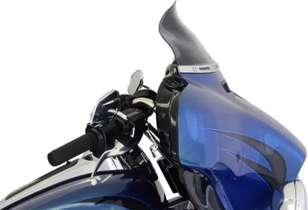 Klock Werks Flare Windshield Dark Smoke Finish 16.5cm (6.5 Inches) For 2014-2023 Street Glide & 2014-2025 Tri Glide Models (KWW-01-0199-2014)